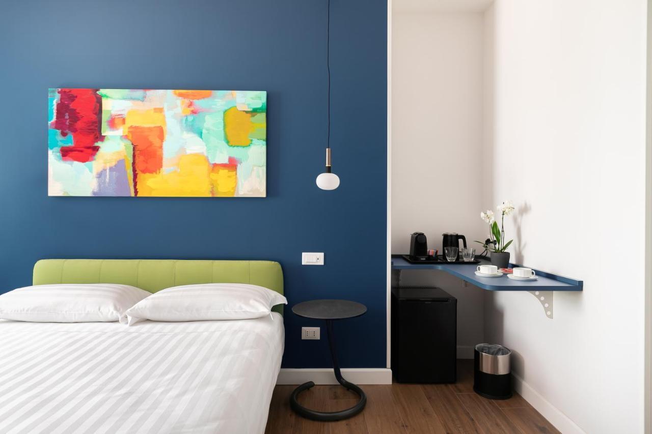 Briseide Boutique Rooms Colosseum โรม ภายนอก รูปภาพ
